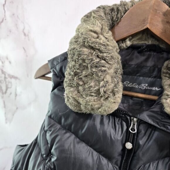 Eddie Bauer Down Vest Womens Small Gray Zip Faux Fur Quilted Puffer Coat 650 FP - Picture 2 of 10